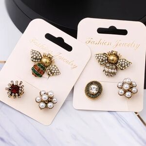 🆕️🐝 3 PIECE SMALL CLUSTER BROOCH PINS WITH BEES & PEARLS🐝